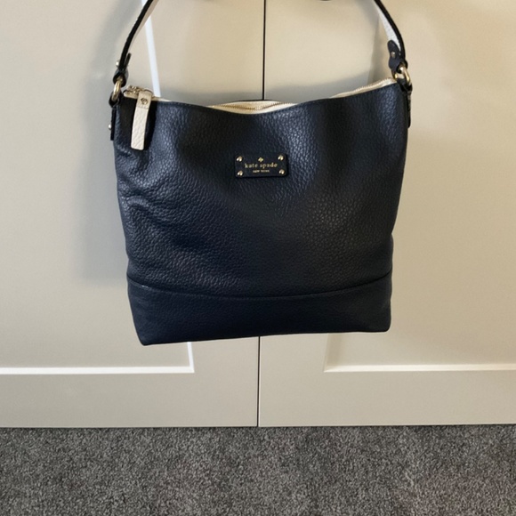 KATE SPADE BEAUTIFUL PEBBLED LEATHER SHOULDER BAG NEW NEVER USED NAVY - Picture 14 of 15